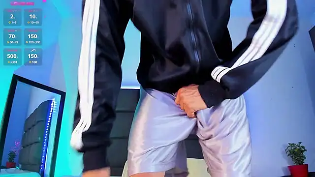 steven hott8 online show from 02/28/25, 03:37