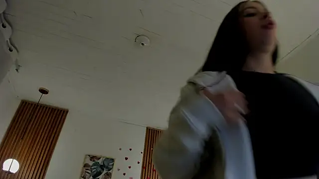 TiffanyWright online show from 04/11/26, 02:38