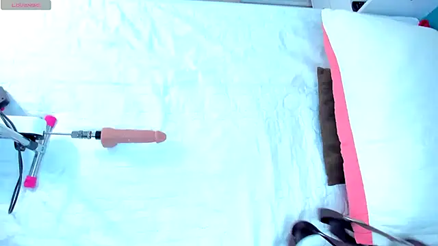 CintiaVega online show from 02/21/25, 12:28