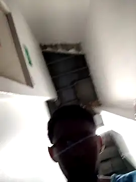 Snapshot of VL25DN26 chatting on 09/12/25, 10:04 VL25DN26 online show from 09/12/25, 10:04