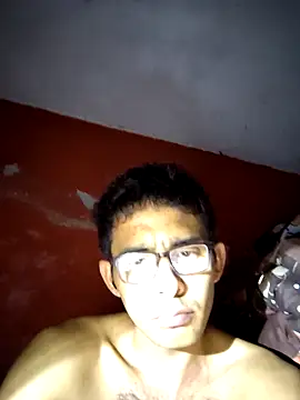 Snapshot of VL25DN26 chatting on 09/26/25, 05:22 VL25DN26 online show from 09/26/25, 05:22