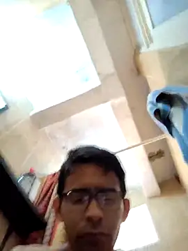 Snapshot of VL25DN26 chatting on 01/09/26, 04:10 VL25DN26 online show from 01/09/26, 04:10