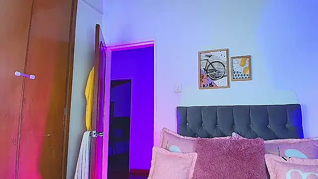 Cassie fletcher  online show from 11/09/25, 11:03