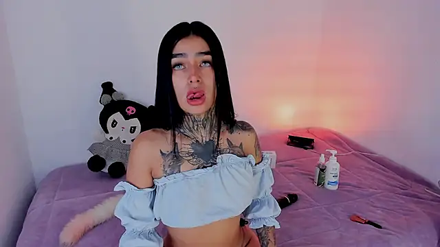 Snapshot of shadowcatt_ chatting on 12/05/24, 06:44 shadowcatt online show from 12/05/24, 06:44