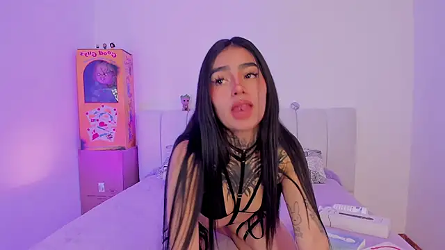 Snapshot of shadowcatt_ chatting on 09/16/25, 03:46 shadowcatt online show from 09/16/25, 03:46