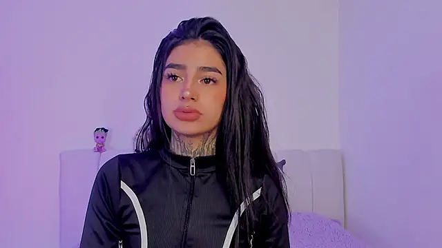 Snapshot of shadowcatt_ chatting on 10/14/25, 07:03 shadowcatt online show from 10/14/25, 07:03