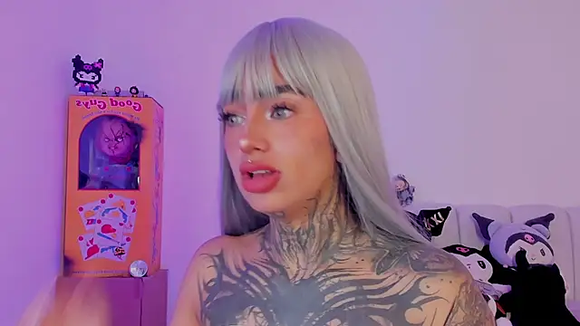 Snapshot of shadowcatt_ chatting on 10/26/25, 08:37 shadowcatt online show from 10/26/25, 08:37