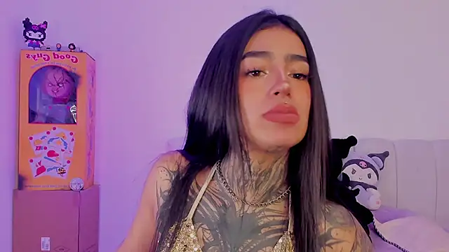 Snapshot of shadowcatt_ chatting on 10/28/25, 08:55 shadowcatt online show from 10/28/25, 08:55