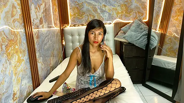 Snapshot of _Jessi29_ chatting on 10/06/25, 09:01 Jessi29 online show from 10/06/25, 09:01