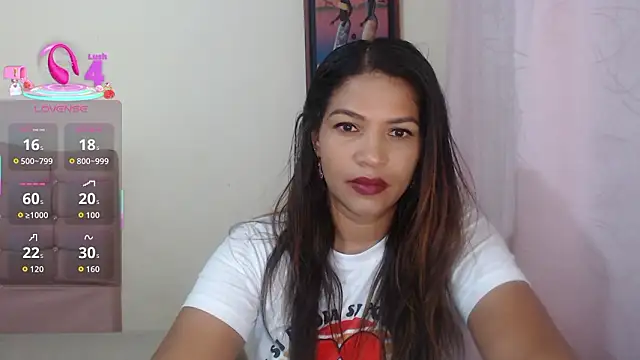 makennaa  online show from 03/10/26, 10:09