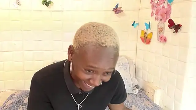 Snapshot of EbonyOlive69 chatting on 11/03/25, 05:25 EbonyOlive69 online show from 11/03/25, 05:25