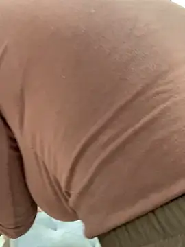 Shirato hana online show from 02/17/25, 02:20