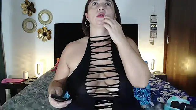 Snapshot of TatianaMonteross chatting on 11/04/25, 05:17 TatianaMonteross online show from 11/04/25, 05:17