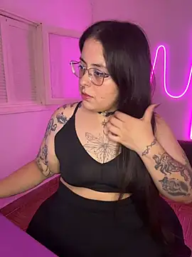 Mizztikaa online show from 03/31/26, 06:52