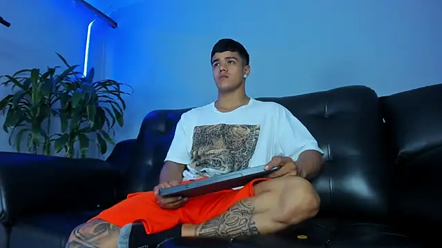 Rob saenz  online show from 09/25/25, 02:10