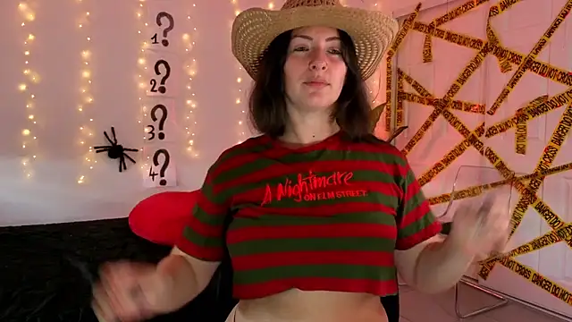 Sapphir3xoxo online show from 10/27/25, 09:41