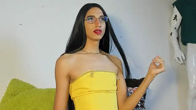 CharlotteLauren online show from 09/18/25, 11:51