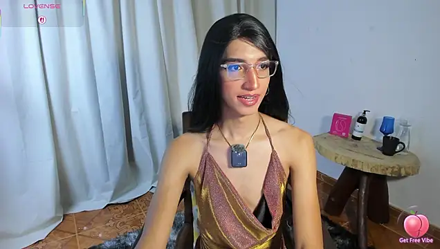 CharlotteLauren online show from 03/30/26, 10:22