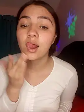 Nahiara velez online show from 12/25/24, 10:27