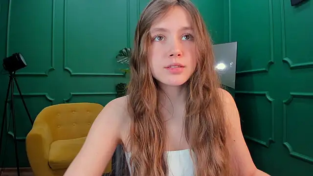 MaryannSoftt online show from 02/13/25, 06:27