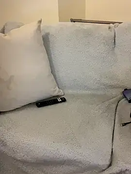 UKSYDNEYFOX online show from 11/08/25, 06:51