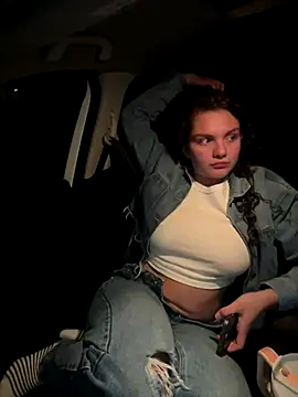 Snapshot of eva_y_marcelo chatting on 10/21/25, 01:50 eva y marcelo online show from 10/21/25, 01:50