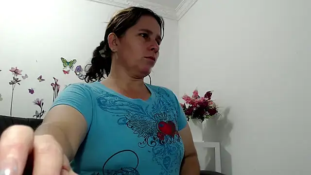 victoria jones online show from 05/13/26, 12:46