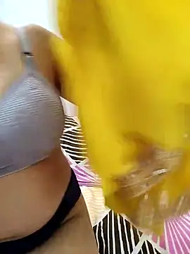 Diya Chopra online show from 03/03/25, 04:47