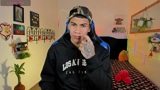 Damian latinxxx online show from 02/08/26, 03:21