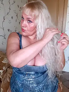 Snapshot of IsabellaBoni chatting on 09/22/25, 06:15 IsabellaBoni online show from 09/22/25, 06:15