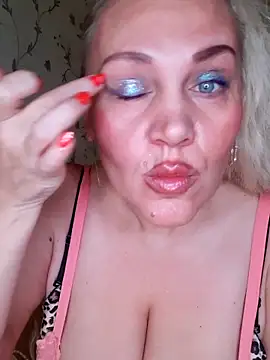 Snapshot of IsabellaBoni chatting on 11/23/25, 07:19 IsabellaBoni online show from 11/23/25, 07:19