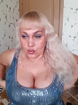 IsabellaBoni online show from 02/15/26, 07:27