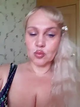 IsabellaBoni online show from 05/15/26, 07:15