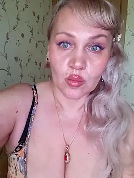 IsabellaBoni online show from 06/02/26, 06:04