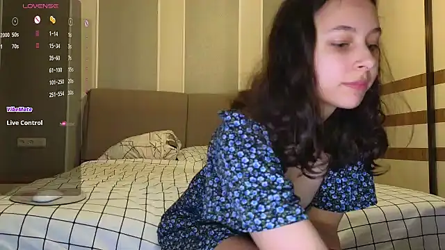 Agatha Sade online show from 02/12/25, 04:44