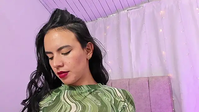 Snapshot of Zara_dulce chatting on 01/27/25, 04:22 Zara dulce online show from 01/27/25, 04:22