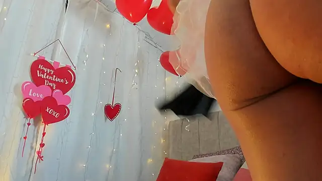 Snapshot of Zara_dulce chatting on 02/18/25, 12:28 Zara dulce online show from 02/18/25, 12:28