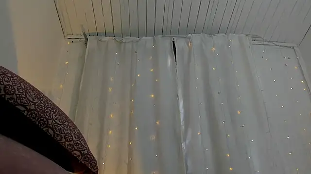 Snapshot of Zara_dulce chatting on 03/10/25, 12:26 Zara dulce online show from 03/10/25, 12:26