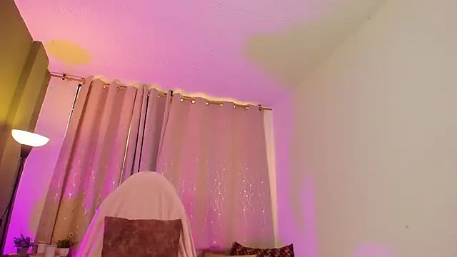 Snapshot of Zara_dulce chatting on 01/12/26, 12:32 Zara dulce online show from 01/12/26, 12:32