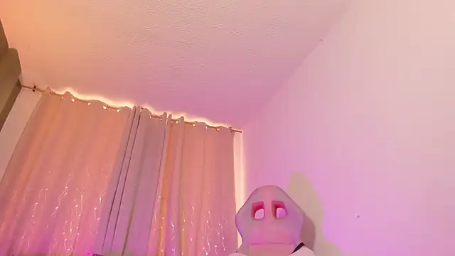 Zara dulce online show from 03/18/26, 04:43