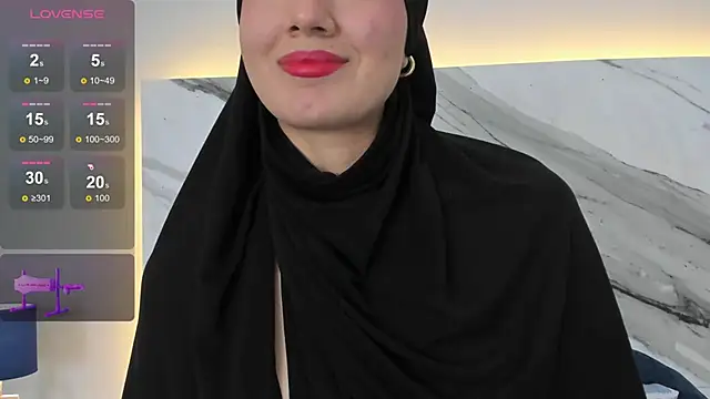 fatimarab online show from 01/28/25, 10:45