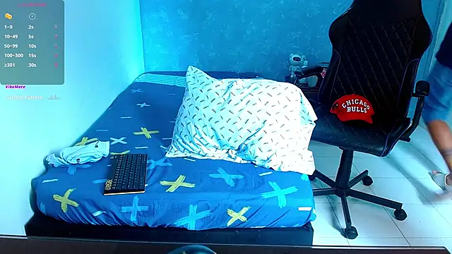 bray hotboy777 online show from 02/27/25, 03:59