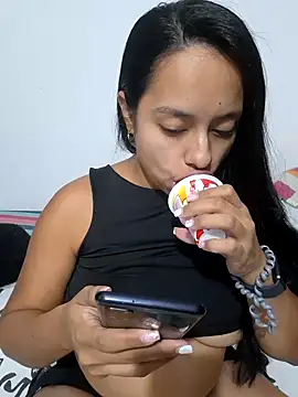 MarianaByanchi online show from 12/28/24, 02:01