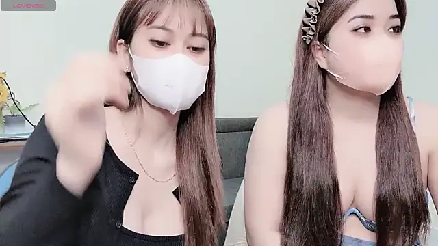 Snapshot of LyLy_Office chatting on 01/11/25, 12:07 LyLy Office online show from 01/11/25, 12:07