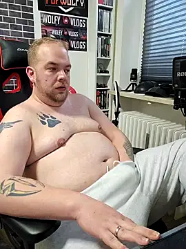 PupW0lfy online show from 01/07/25, 03:23