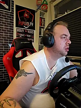 PupW0lfy online show from 01/25/25, 06:46