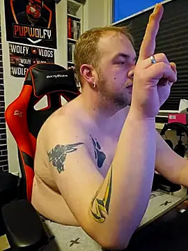 PupW0lfy online show from 02/06/25, 04:36