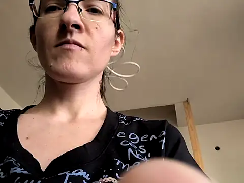 Milky hairy mommy online show from 02/09/25, 10:42