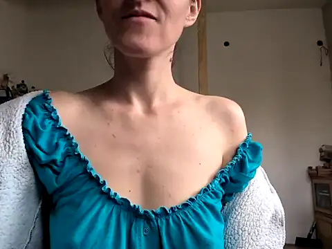 Milky hairy mommy online show from 03/11/25, 10:07