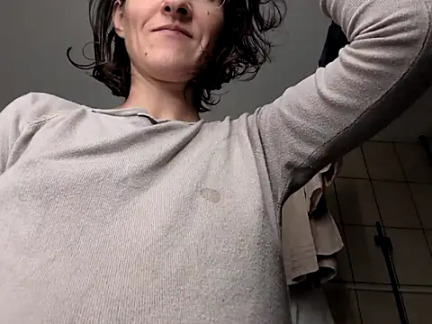 Milky hairy mommy online show from 09/29/25, 08:24